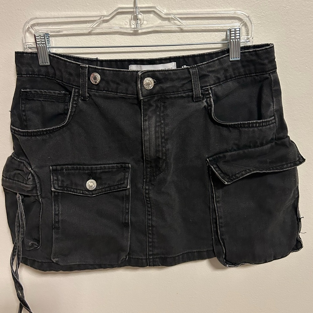 Bershka Black Mini Skirt with Pockets